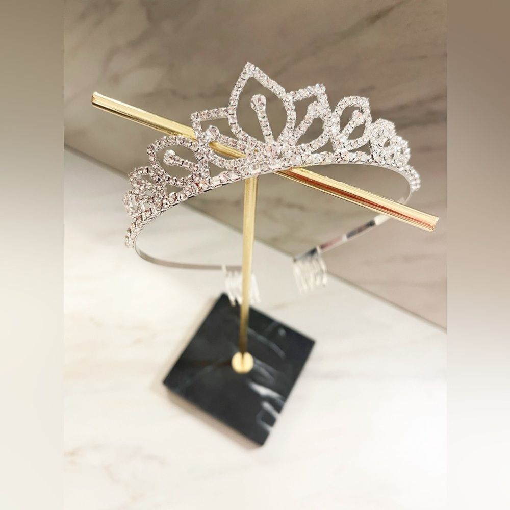 Tulipe Rhinestones Tiara